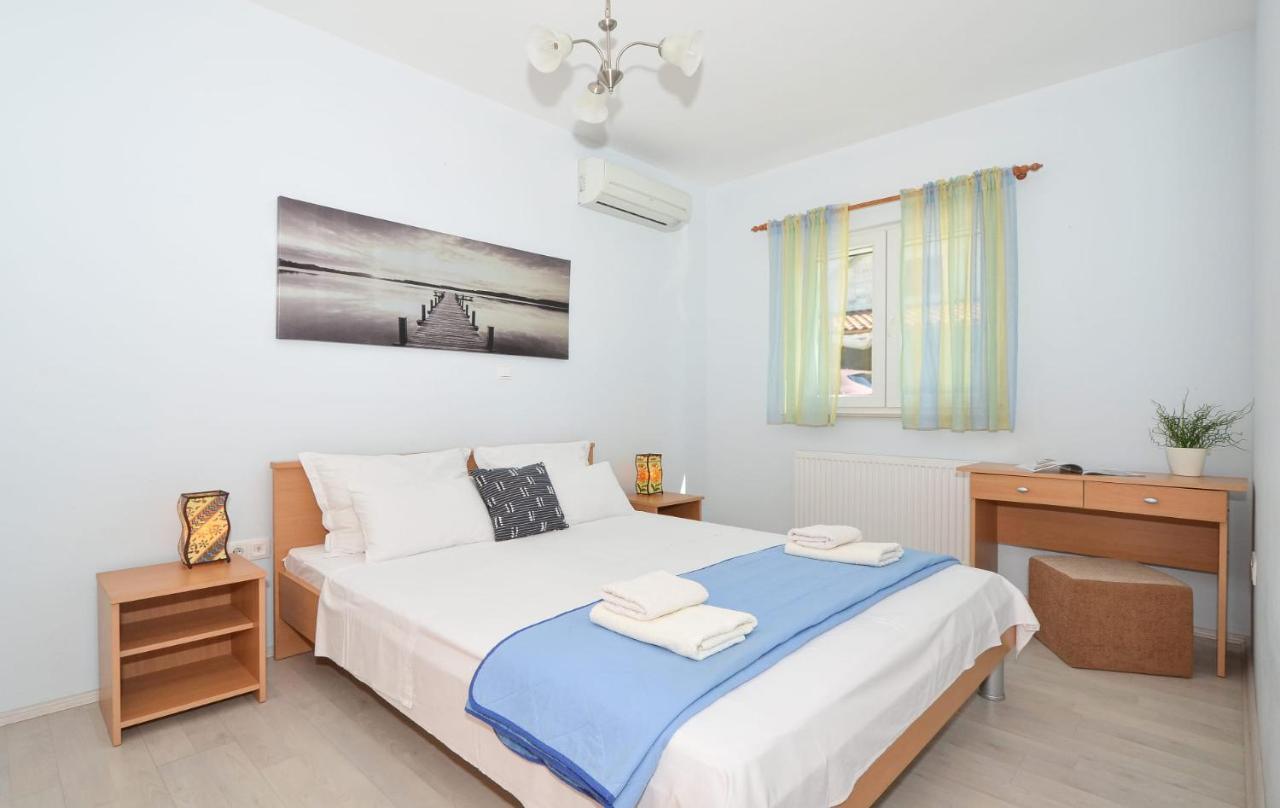 Apartments Santo Trogir - Okrug Gornji Dış mekan fotoğraf