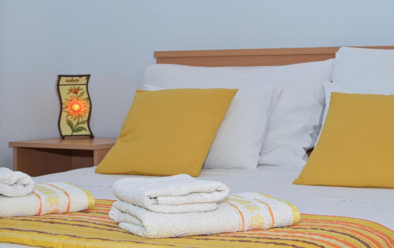 Apartments Santo Trogir - Okrug Gornji Dış mekan fotoğraf