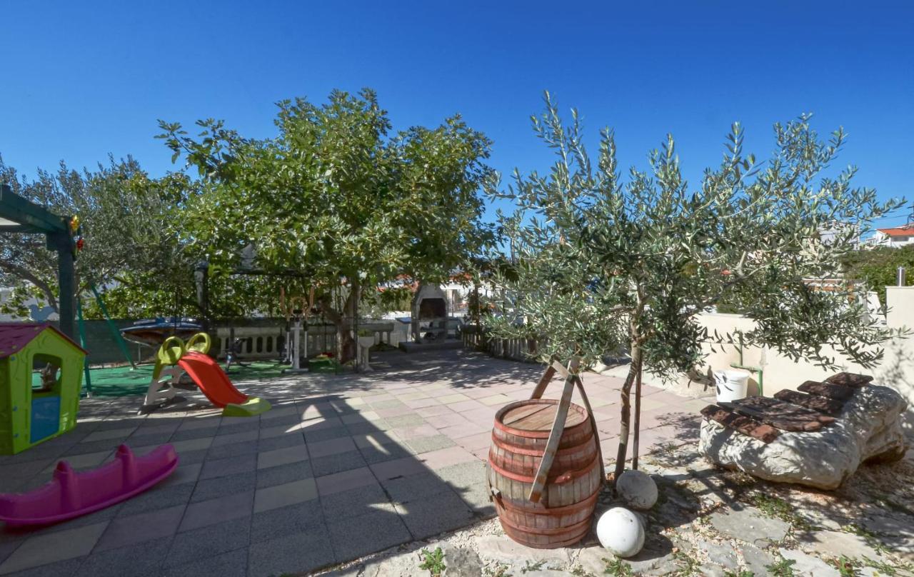 Apartments Santo Trogir - Okrug Gornji Dış mekan fotoğraf